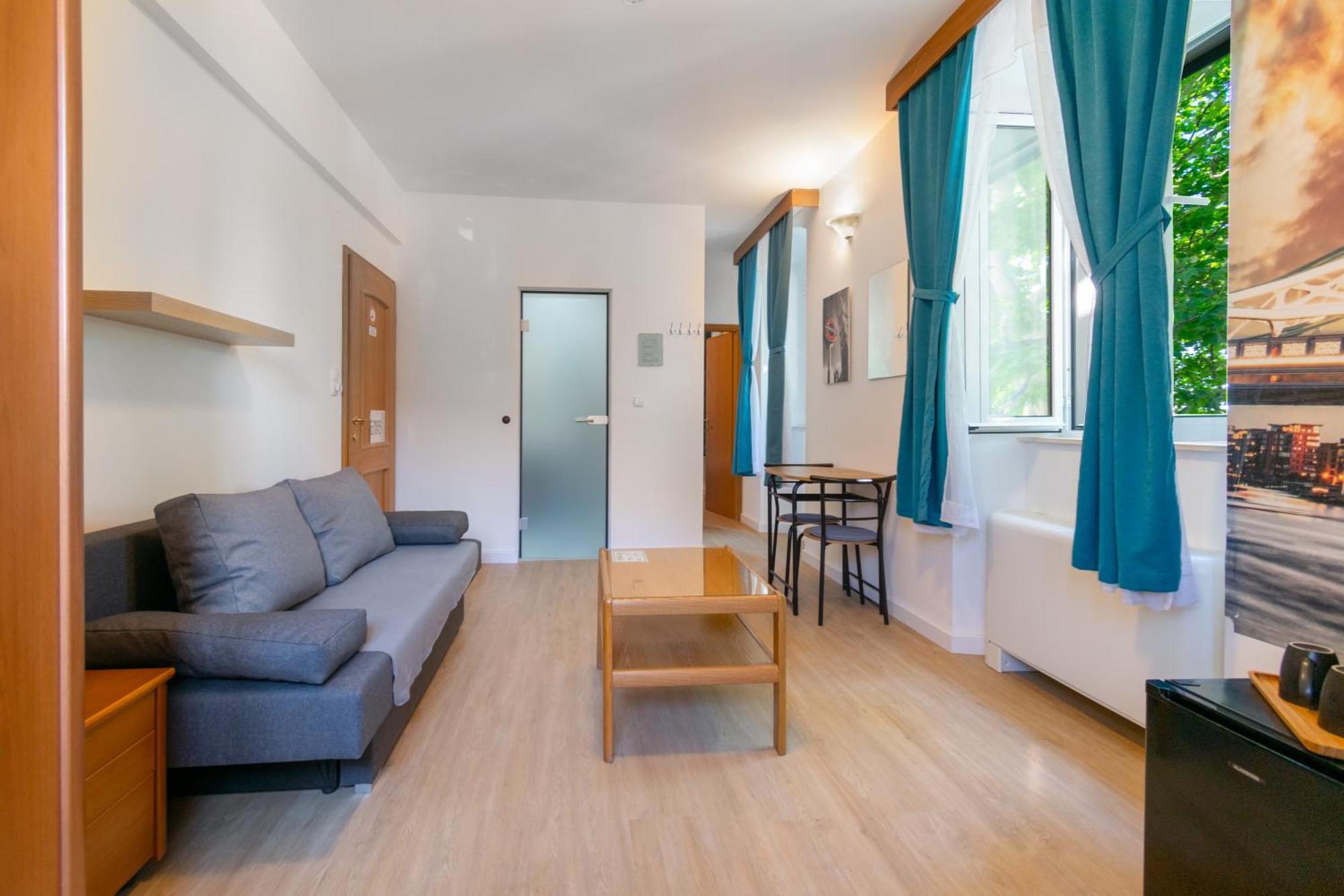 Bed & Breakfast Palac -Free Parking- Baska Voda Bagian luar foto