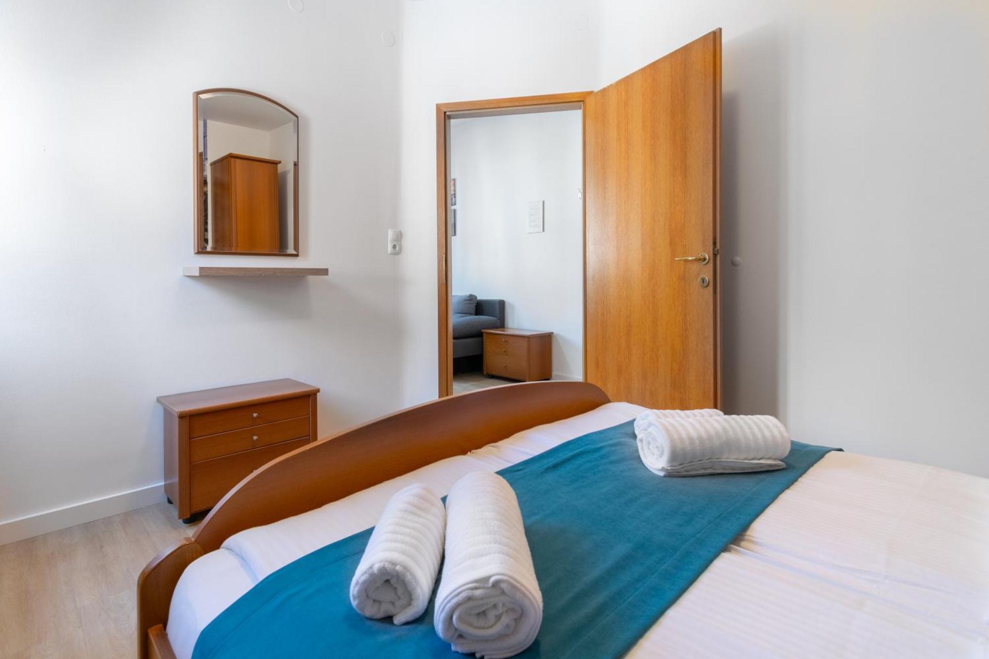 Bed & Breakfast Palac -Free Parking- Baska Voda Bagian luar foto